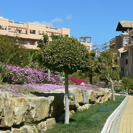 Ferienwohnung Penthouse With Roof Terrace, Bbq, Pool- And Sea Views Buenas Noches Exterior foto