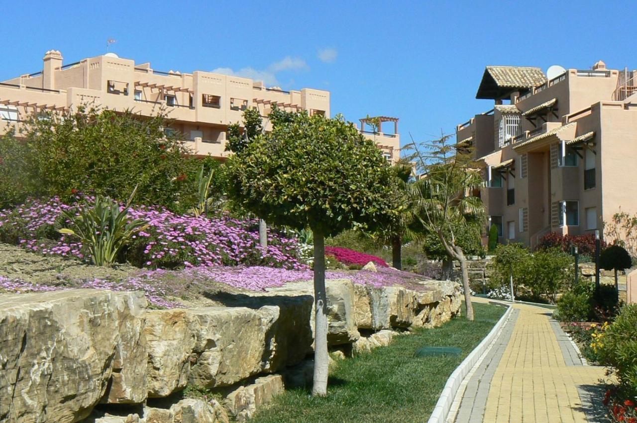 Ferienwohnung Penthouse With Roof Terrace, Bbq, Pool- And Sea Views Buenas Noches Exterior foto