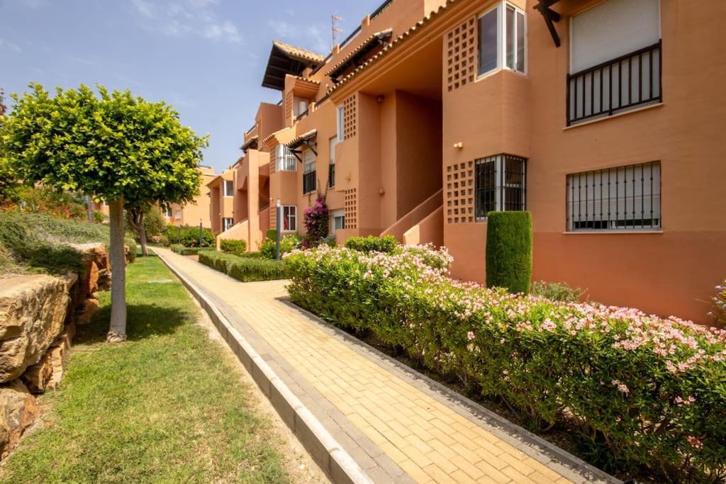 Ferienwohnung Penthouse With Roof Terrace, Bbq, Pool- And Sea Views Buenas Noches Exterior foto